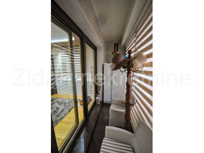 Квартира, 2476 м², 620 018$ — FAKTOR